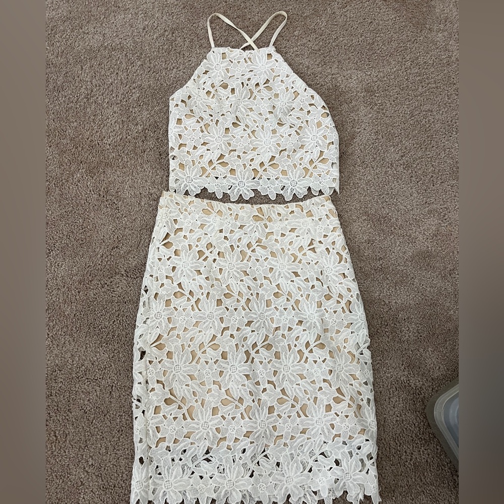 WYLDR two piece white set, size small